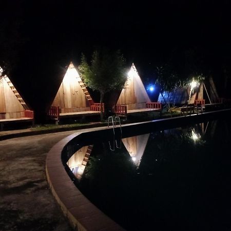 Nongkhiaw Campingsite Swimming Pool Ξενοδοχείο Ban Phathok Εξωτερικό φωτογραφία