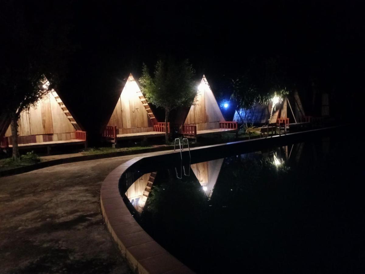 Nongkhiaw Campingsite Swimming Pool Ξενοδοχείο Ban Phathok Εξωτερικό φωτογραφία